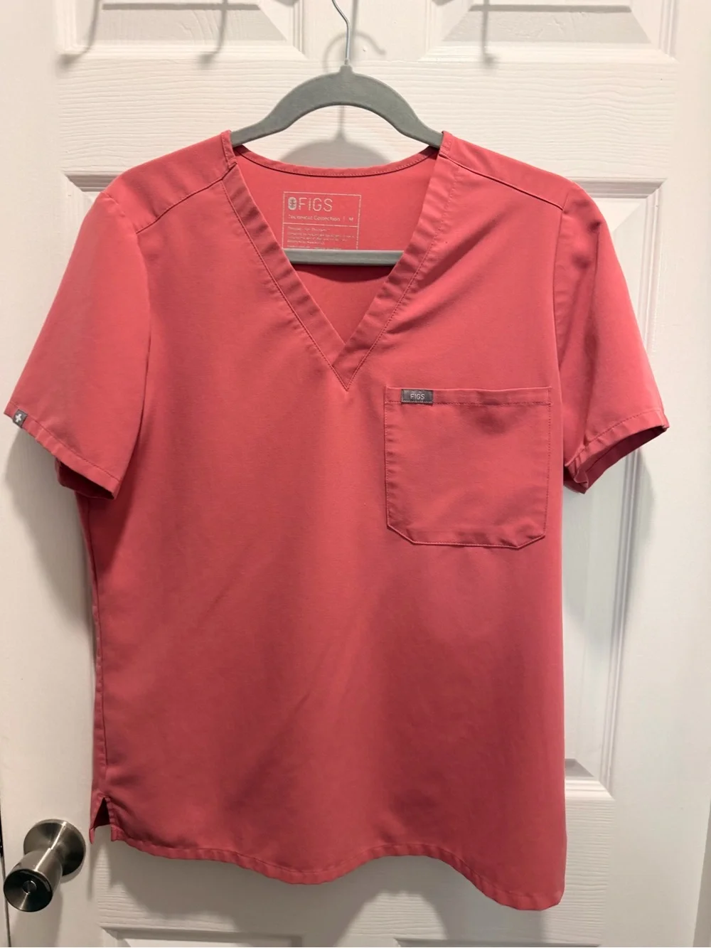 FIGS Breast Cancer Editions Catarina Scrub Top & Zamora Jogger Pant - Quartz